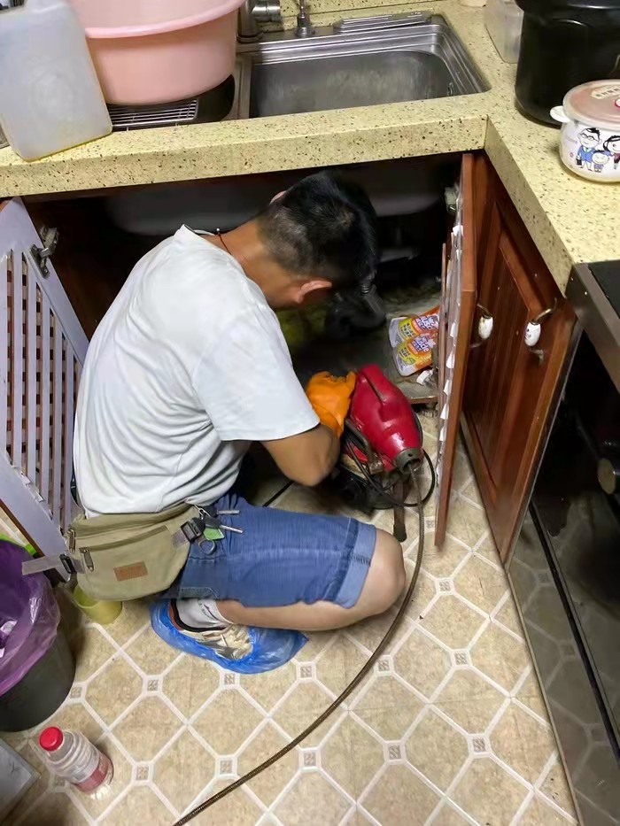铁锋通下水道